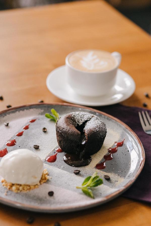 Otte Hotel Мирхород Екстериор снимка