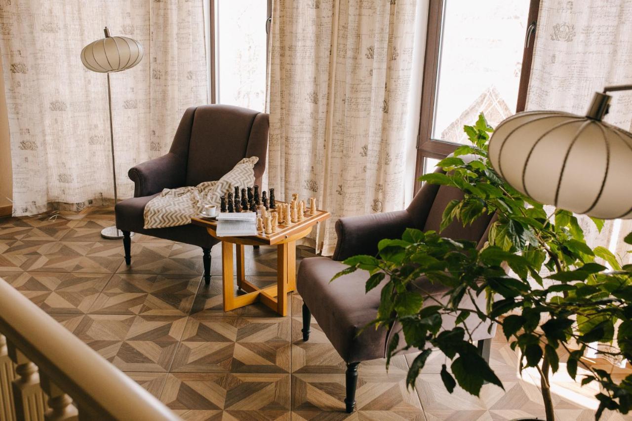 Otte Hotel Мирхород Екстериор снимка